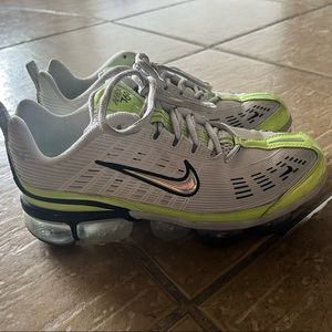 Nike Men’s Vapormax 360 Size 9